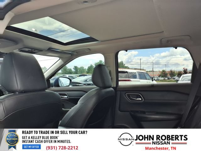 Used 2021 Nissan Rogue Platinum FWD image 9