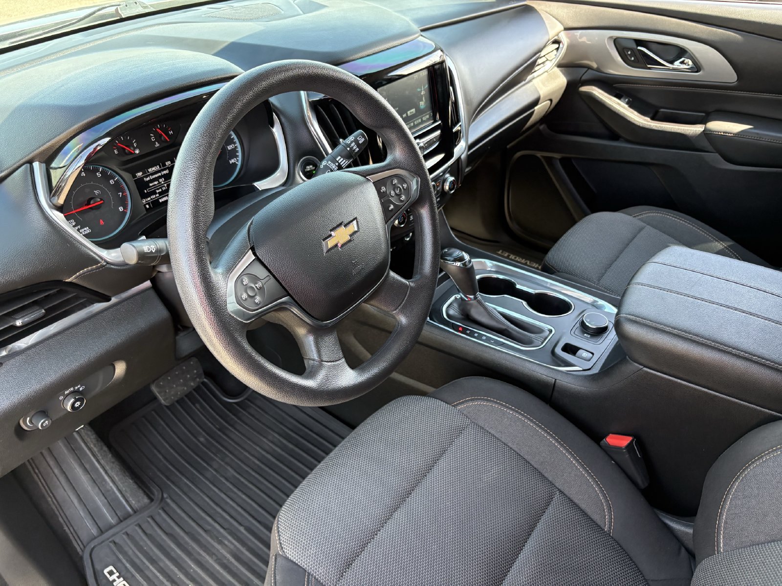 Used 2019 Chevrolet Traverse LS FWD image 23