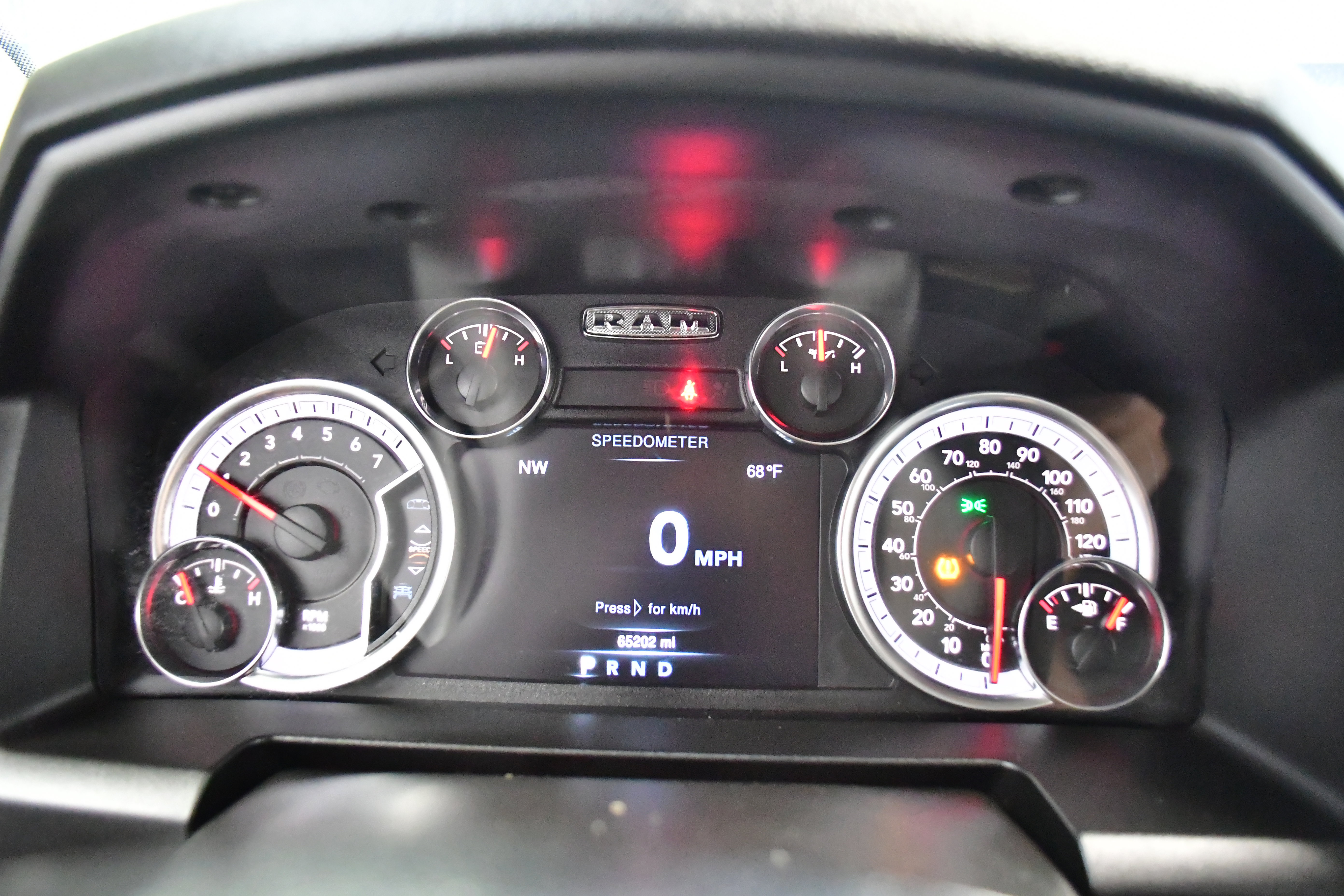 Used 2023 RAM 1500 Classic SLT w/ Trailer & Traction Group AWD/4WD image 16