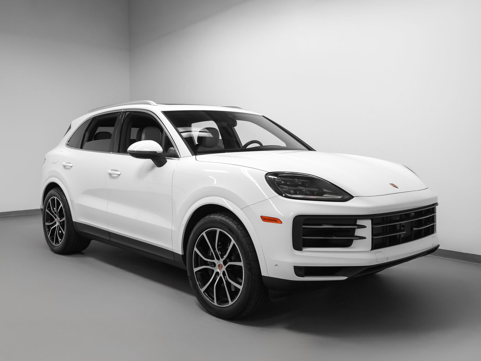 Certified 2026 Porsche Cayenne AWD/4WD image 10