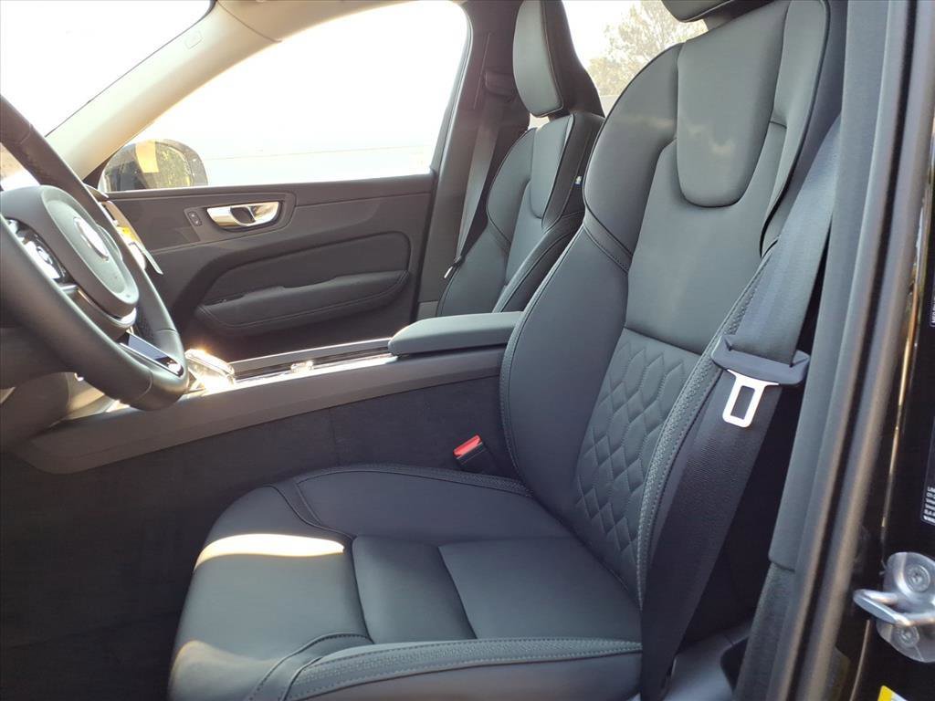 New 2026 Volvo XC60 B5 Plus w/ Protection Package Premier image 18