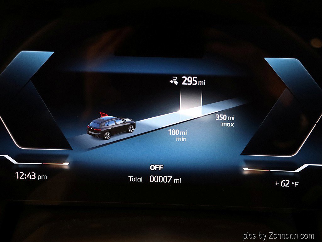 Used 2026 BMW iX xDrive45 w/ M Sport Package image 18