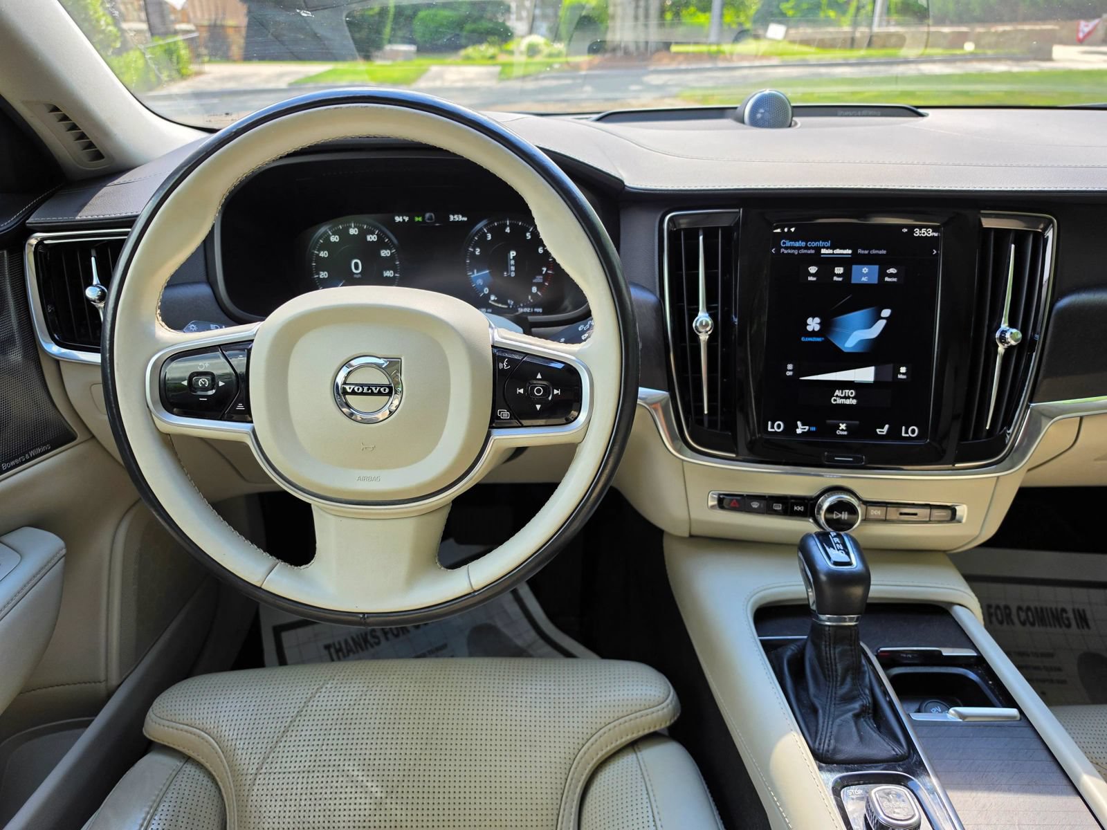 Used 2017 Volvo V90 T6 Cross Country AWD/4WD image 13