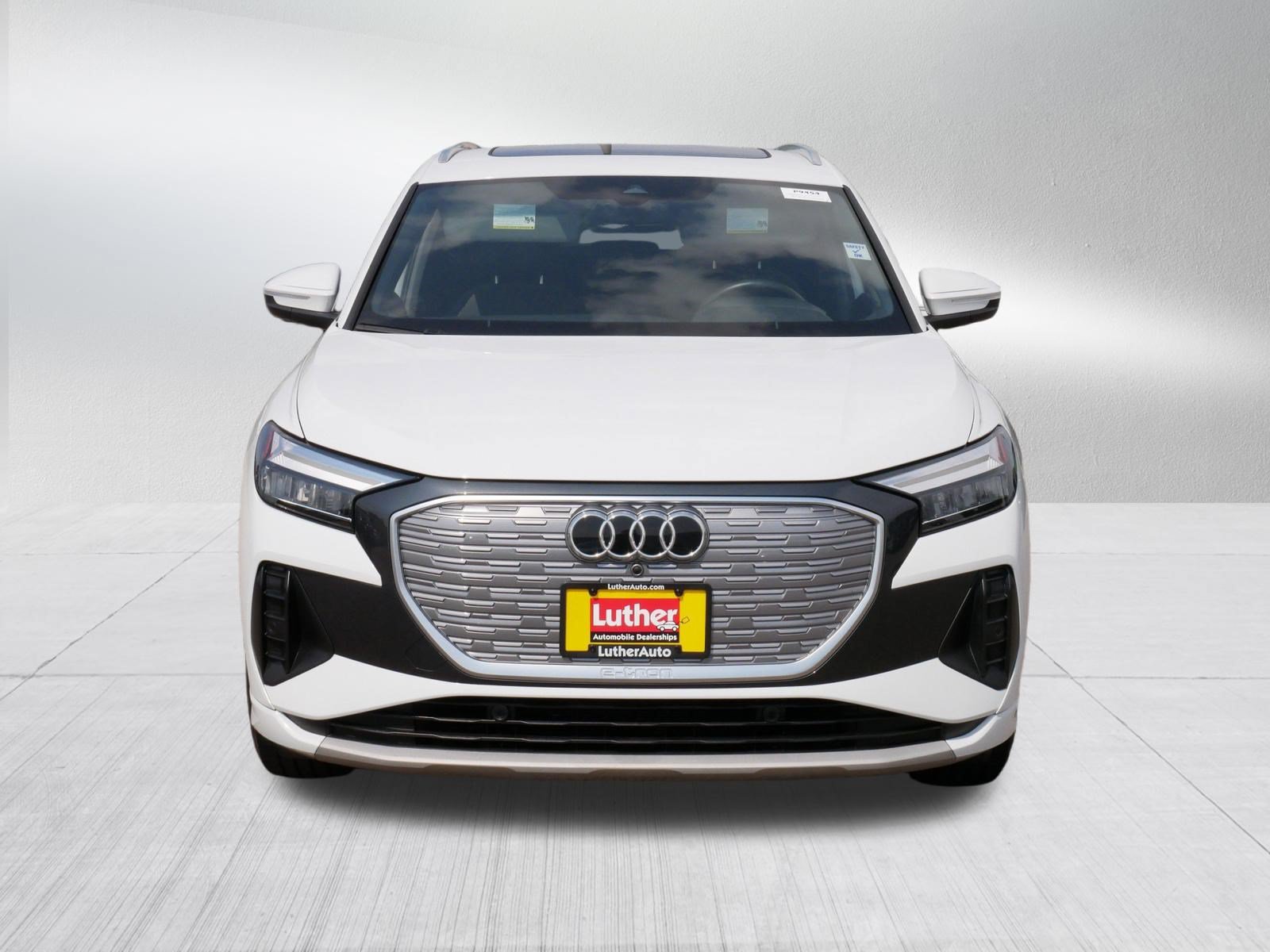 Used 2023 Audi Q4 e-tron Premium Plus w/ Premium Plus RWD image 2