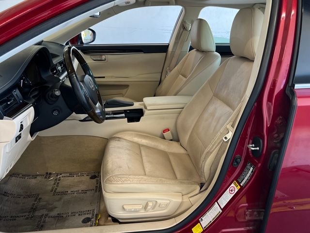 Used 2014 Lexus ES 350 w/ Luxury Package FWD image 29