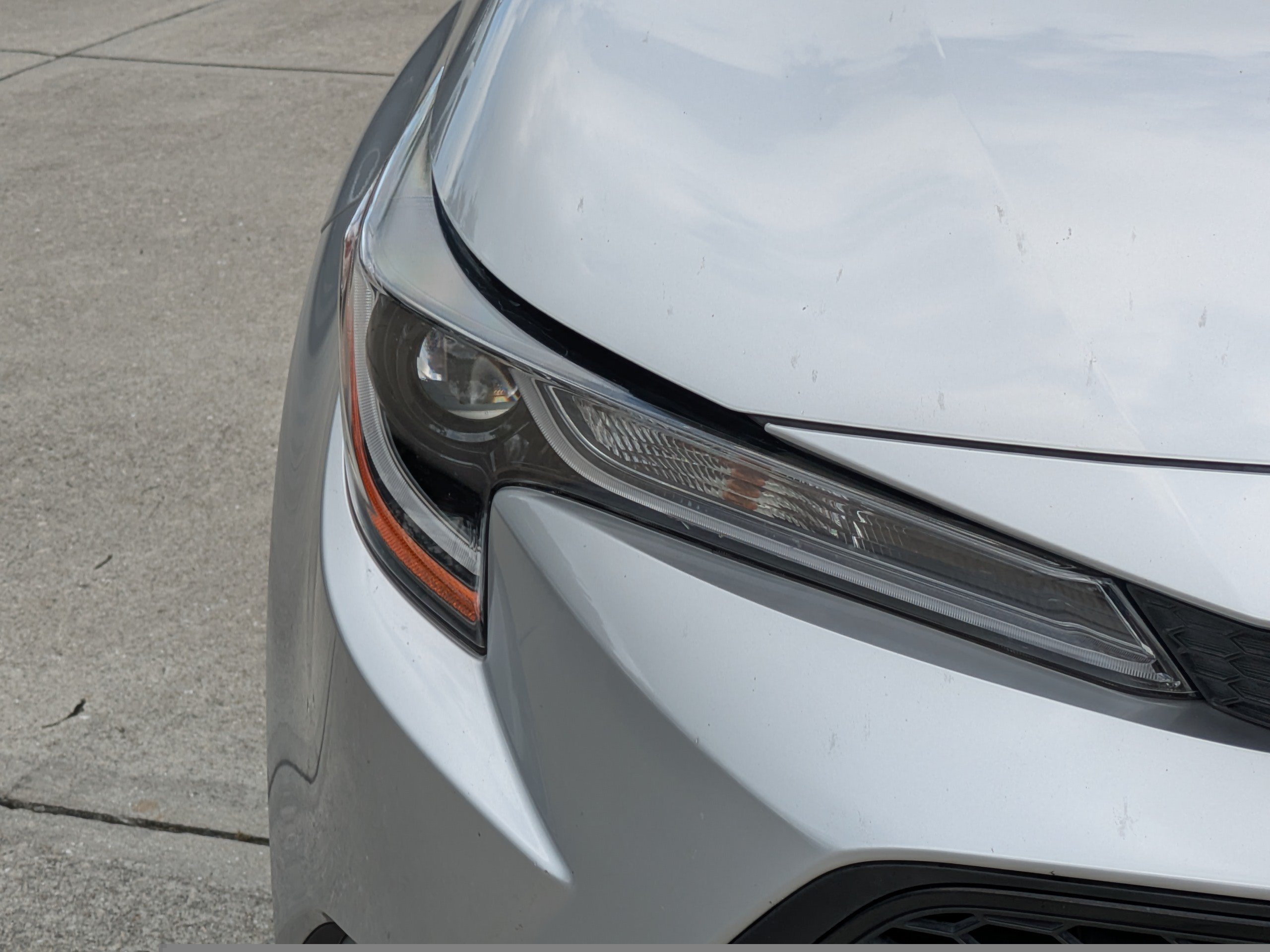 Used 2022 Toyota Corolla LE FWD image 9
