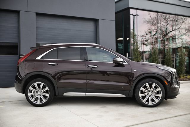 Used 2021 Cadillac XT4 Premium Luxury image 4
