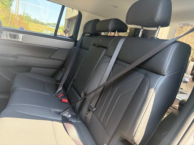 New 2027 Hyundai Santa Fe SEL FWD image 18