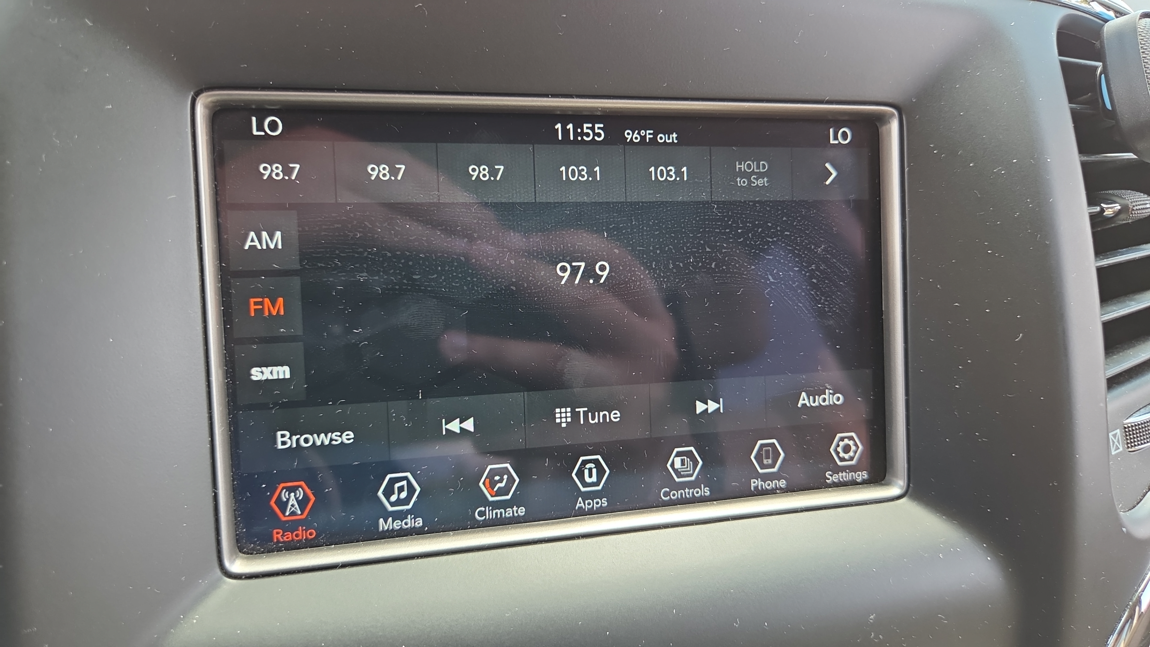 Used 2021 Jeep Grand Cherokee Laredo RWD image 26