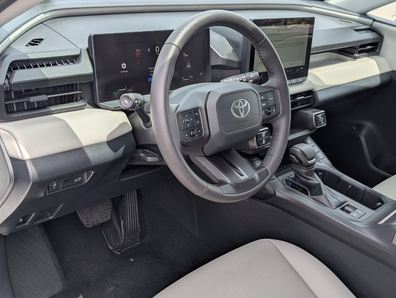 Used 2026 Toyota RAV4 XLE Premium FWD image 14