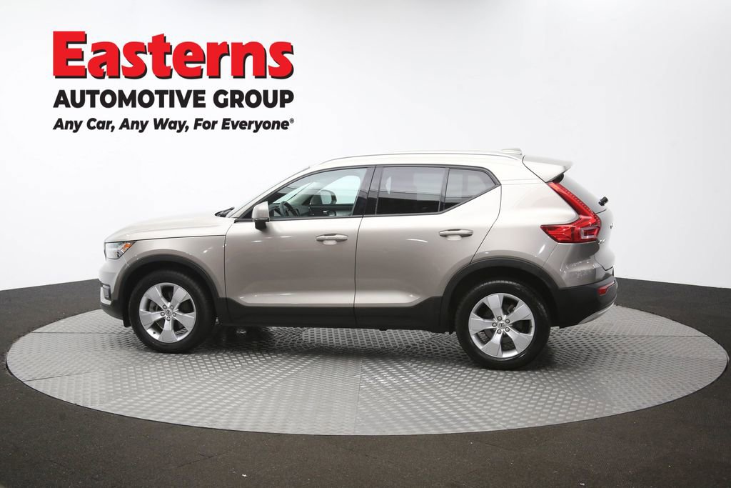 Used 2022 Volvo XC40 T4 Momentum FWD image 62