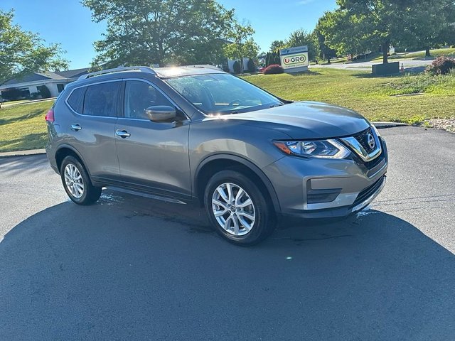 Used 2017 Nissan Rogue SV AWD/4WD image 2