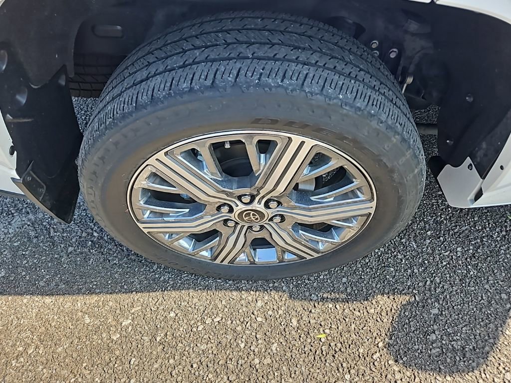 Used 2024 Toyota Sequoia Capstone image 11