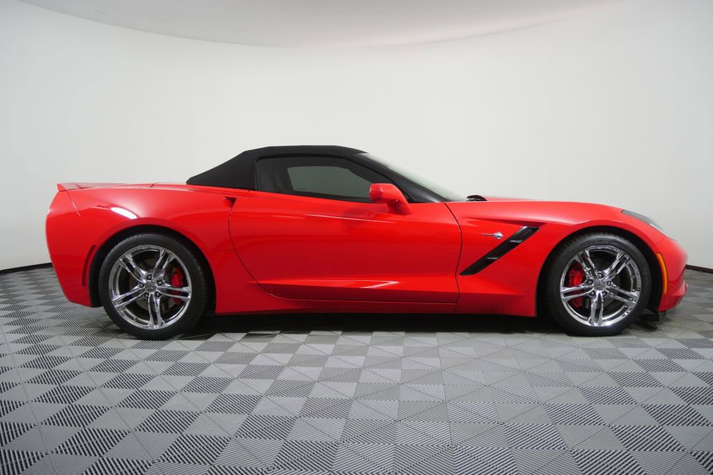 Used 2016 Chevrolet Corvette Stingray Convertible w/ 2LT Preferred Equipment Group image 3