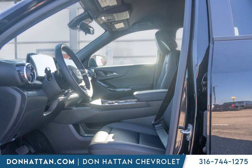 New 2027 Chevrolet Equinox LT w/ Convenience Package II FWD image 14
