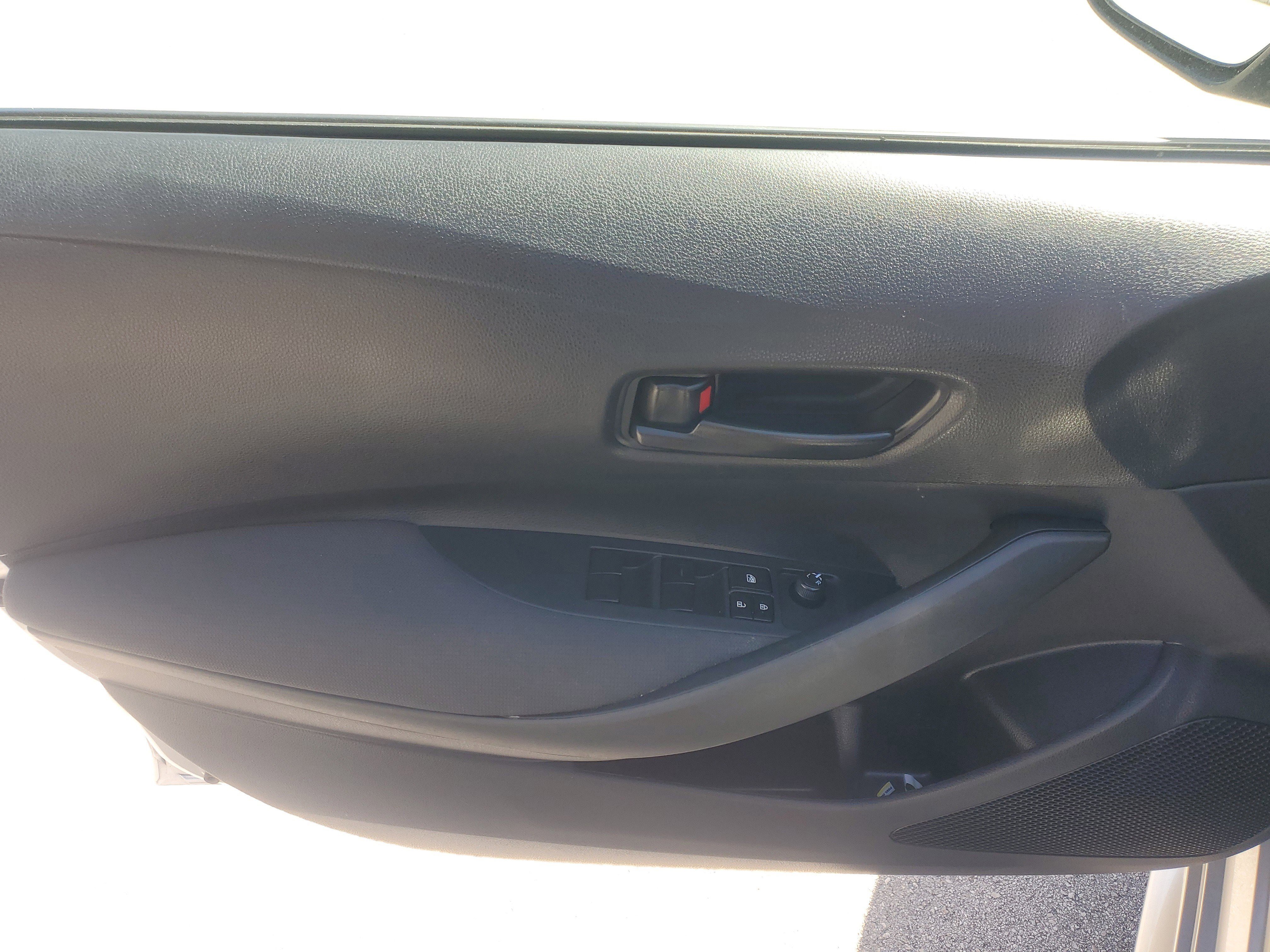 Used 2023 Toyota Corolla LE image 18