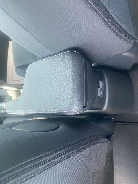 New 2025 Nissan Kicks Play S image 13