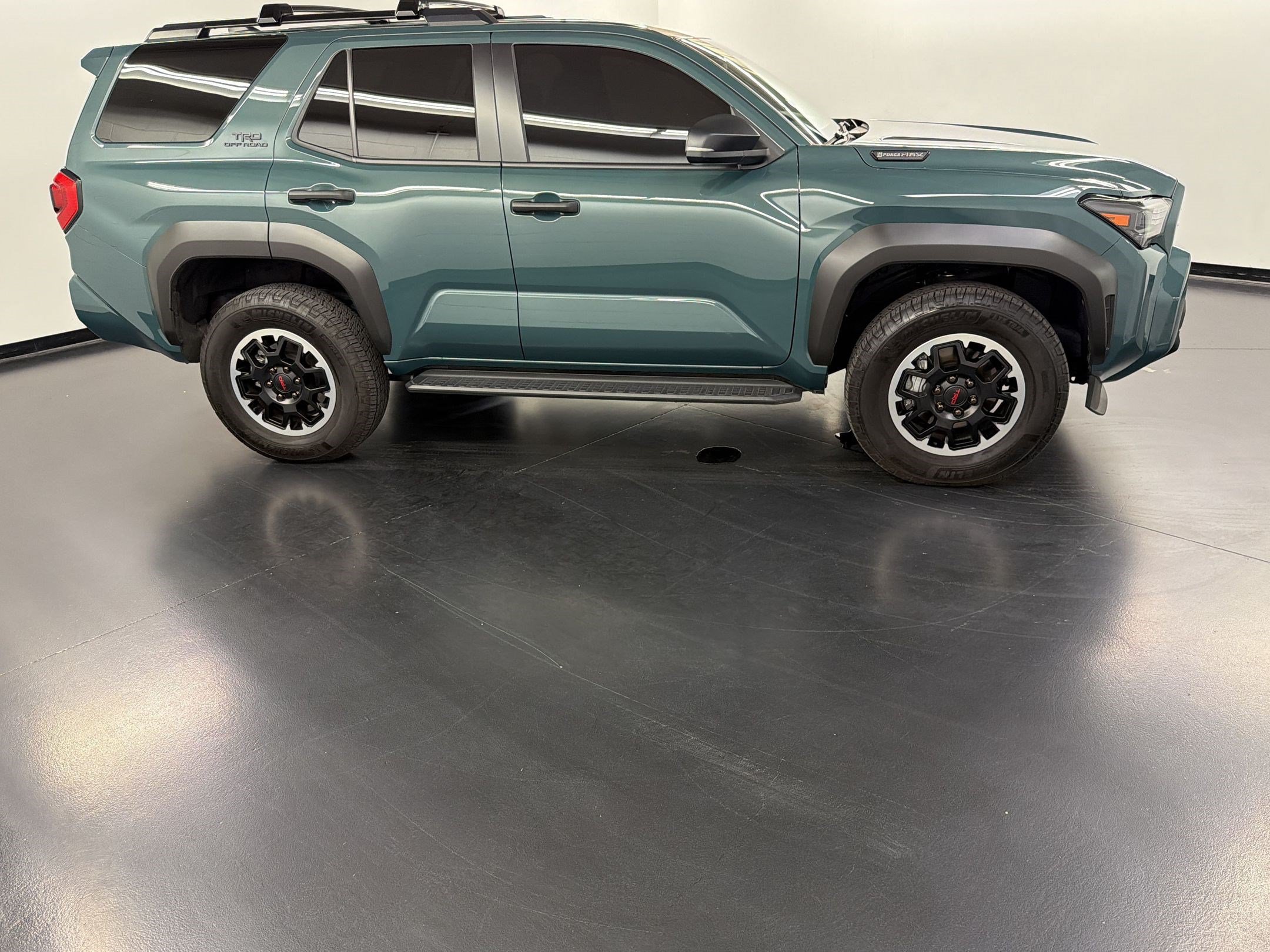 Used 2025 Toyota 4Runner TRD Off-Road AWD/4WD image 8