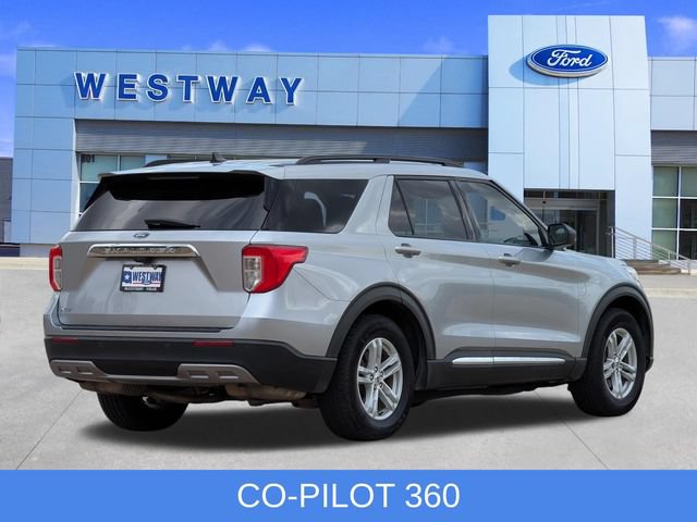 Used 2022 Ford Explorer XLT w/ Equipment Group 202A RWD image 3