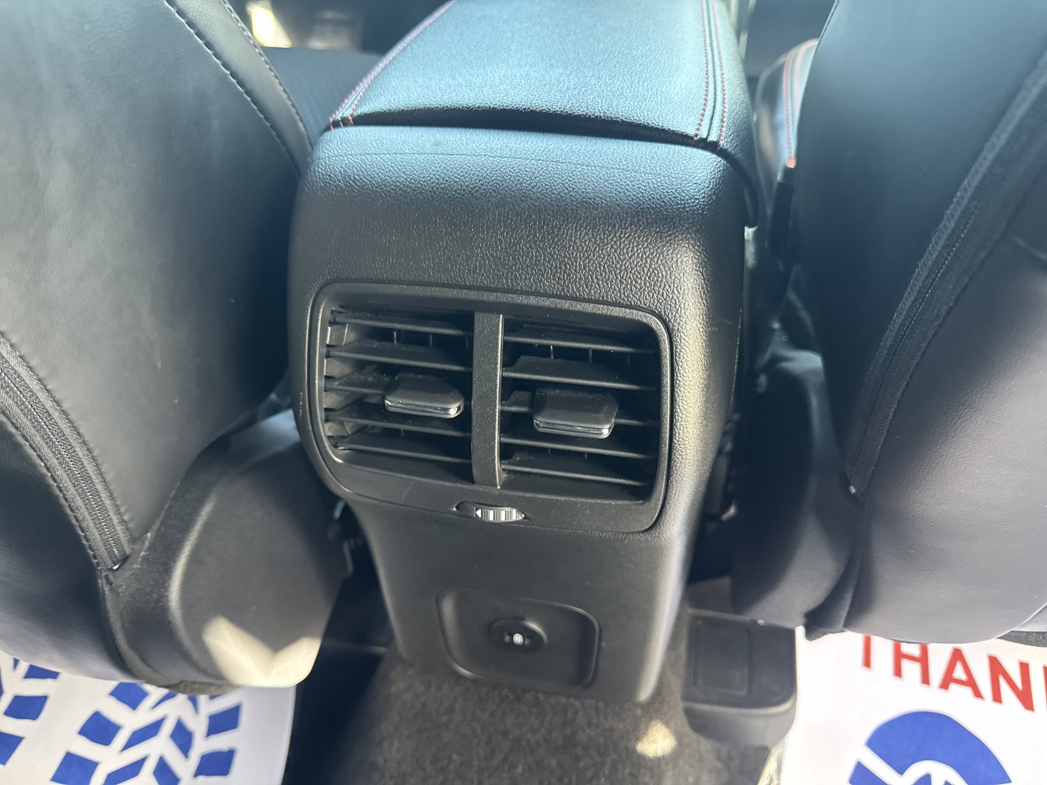 Used 2025 Ford Escape ST-Line Select image 11