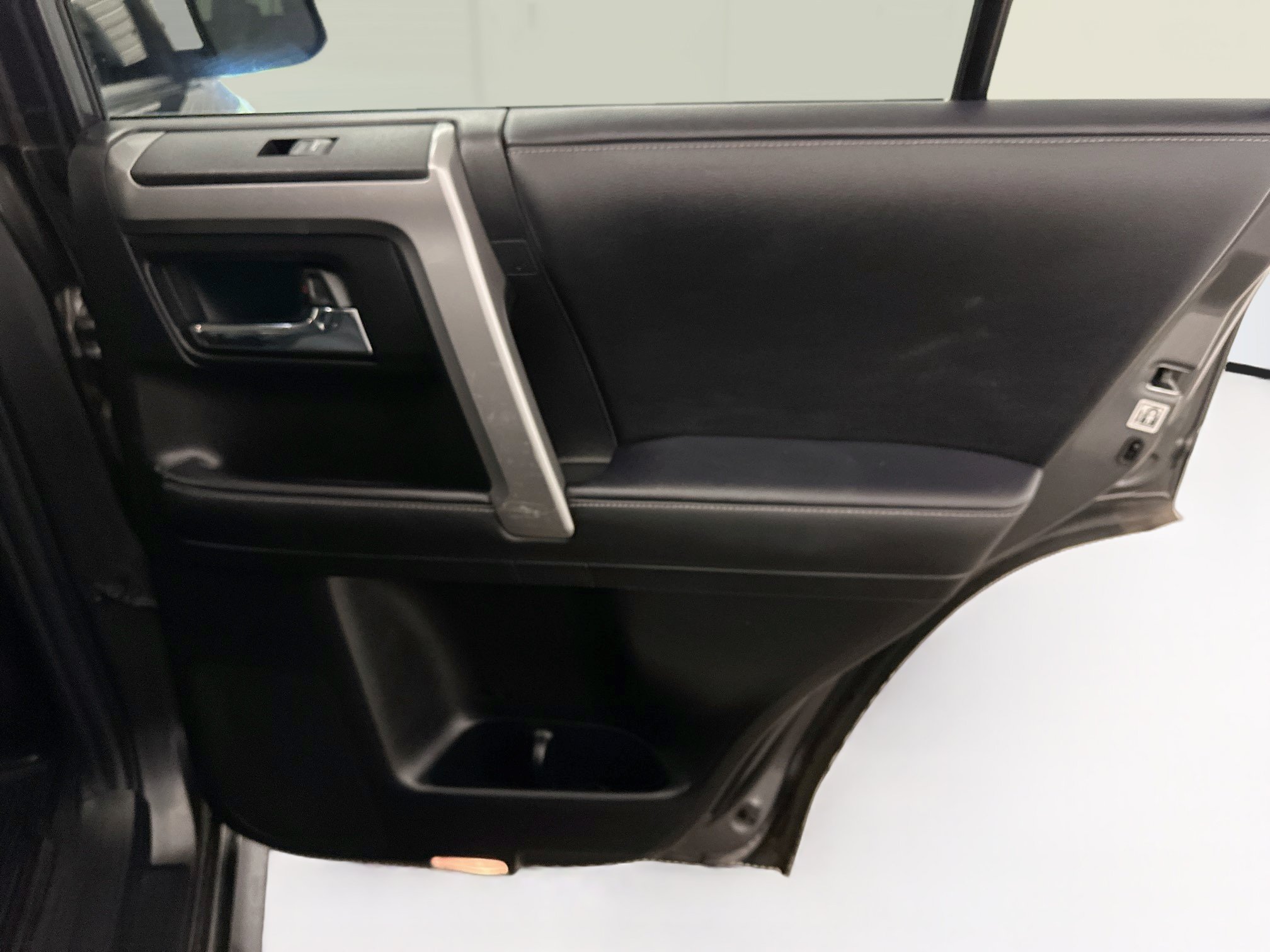 Used 2022 Toyota 4Runner SR5 Premium w/ Moonroof Package AWD/4WD image 32
