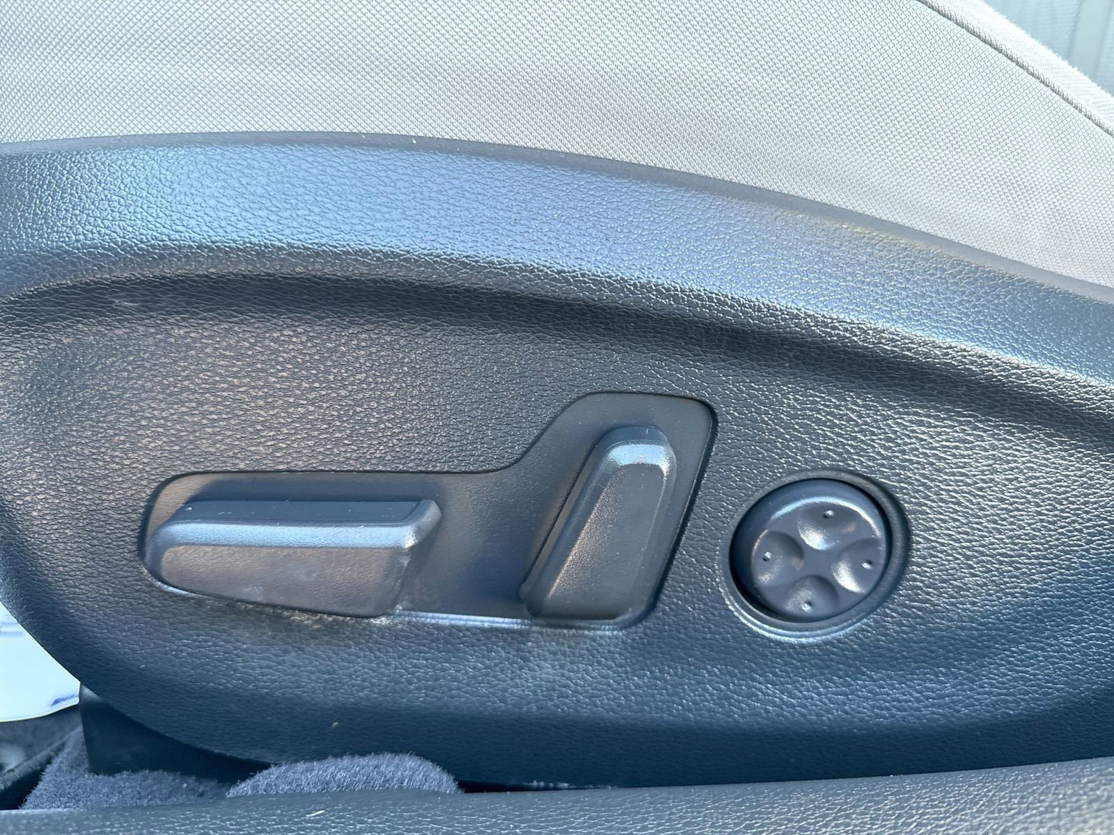 Used 2017 Hyundai Sonata Plug-In Hybrid image 13