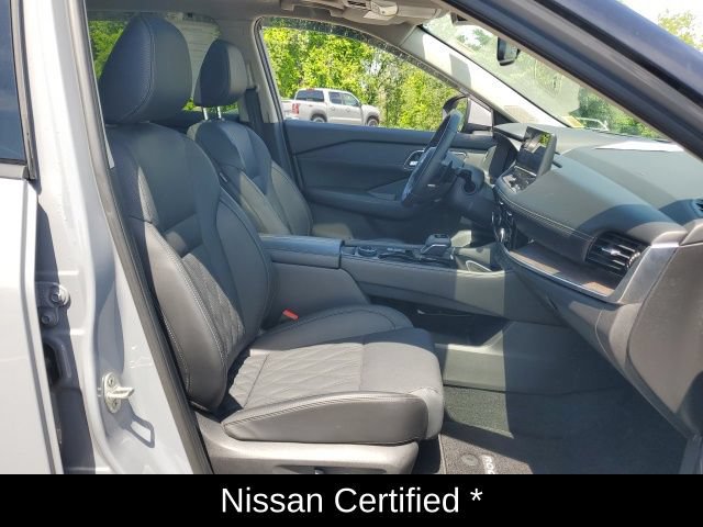 Certified 2024 Nissan Rogue Platinum w/ Platinum Premium Package AWD/4WD image 11
