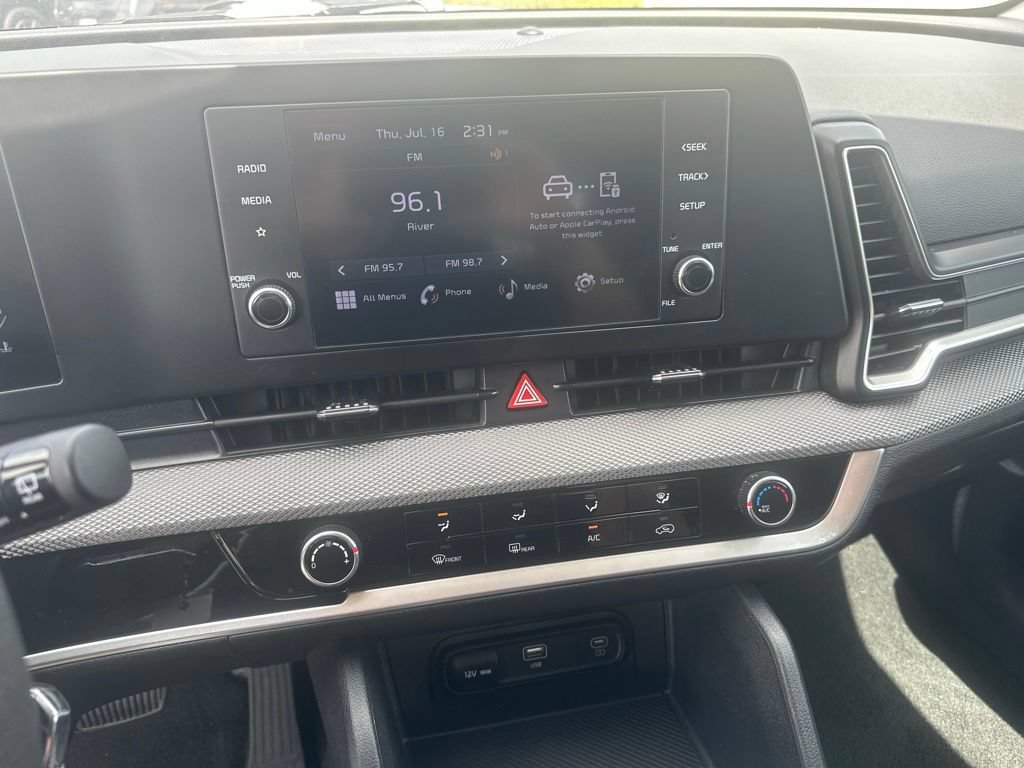 Used 2025 Kia Sportage LX FWD image 19