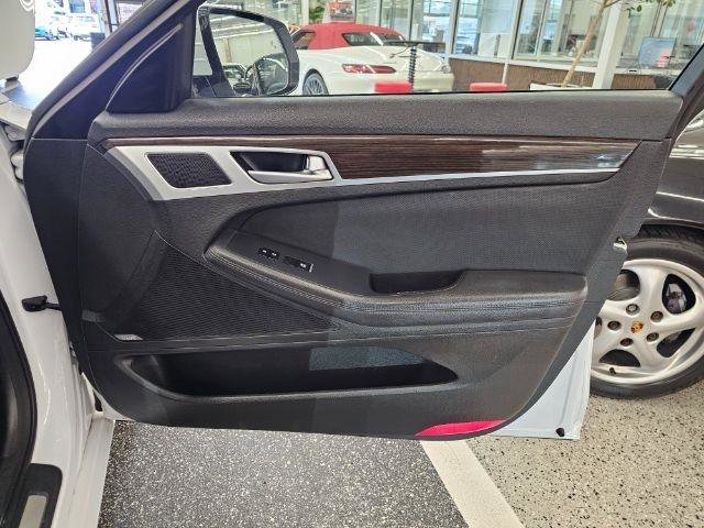 Used 2017 Genesis G80 3.8 w/ Option Group 02 AWD/4WD image 26