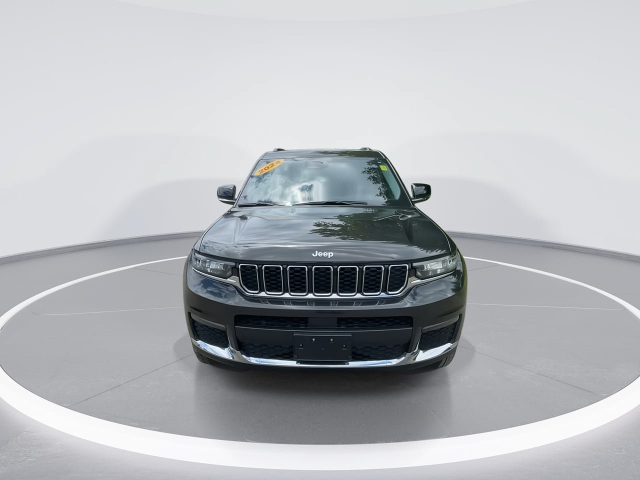 Used 2024 Jeep Grand Cherokee L Limited AWD/4WD image 4