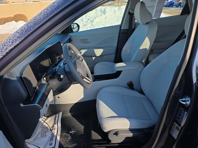 Used 2026 Hyundai Kona SE image 3