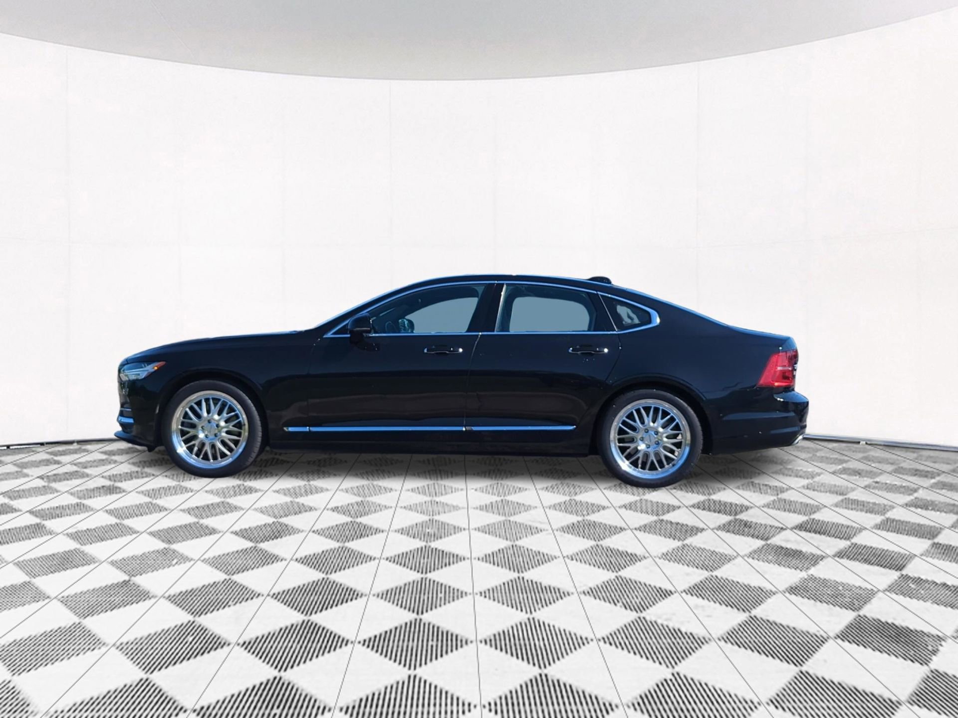 Used 2017 Volvo S90 T6 Inscription w/ Vision Package AWD/4WD image 2