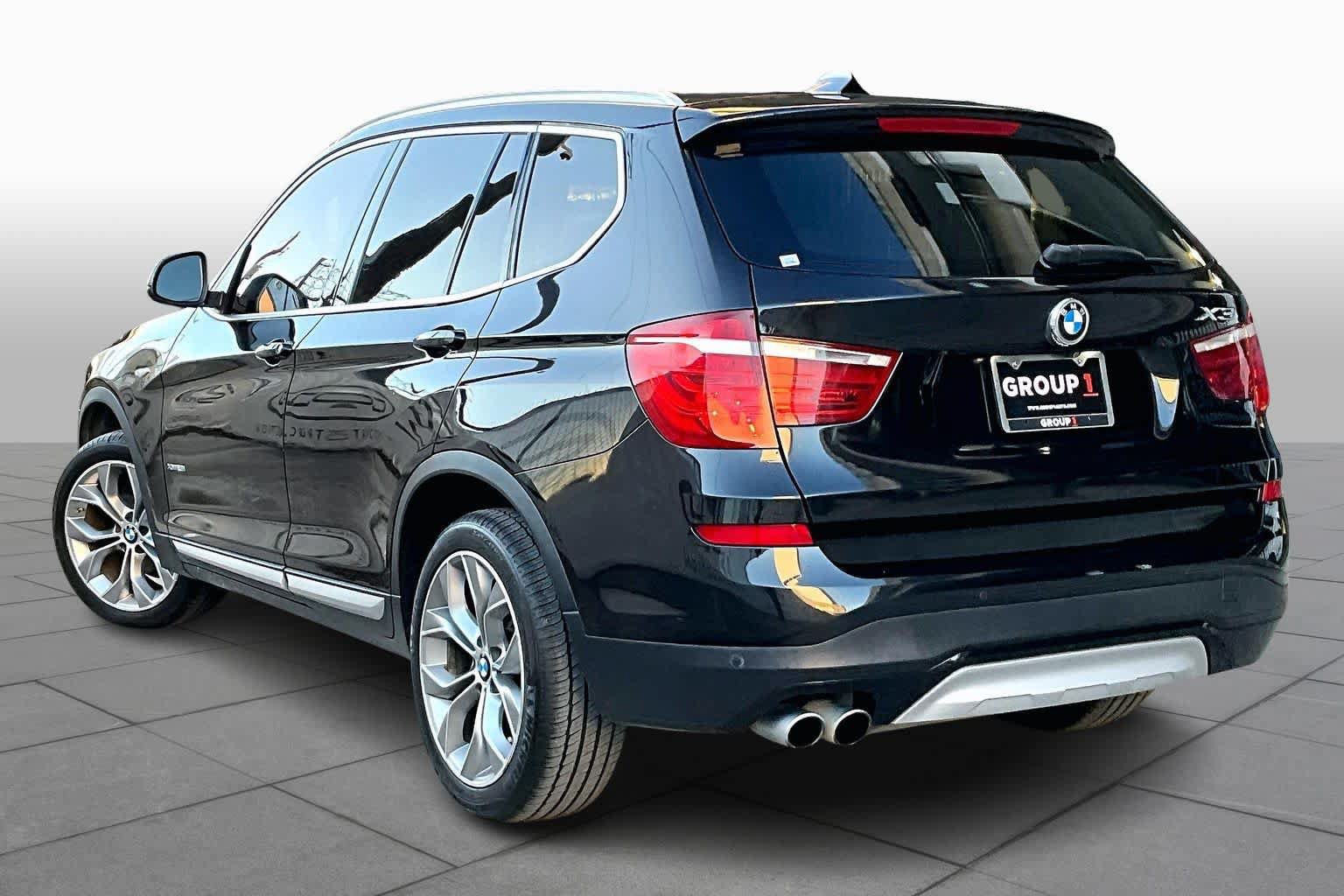 Used 2017 BMW X3 xDrive28i AWD/4WD image 11