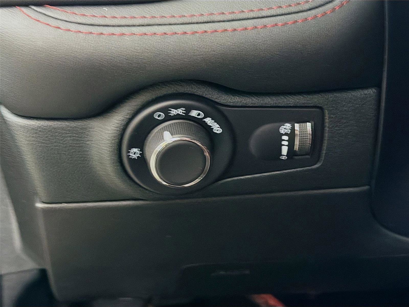 Used 2024 Dodge Durango GT image 10