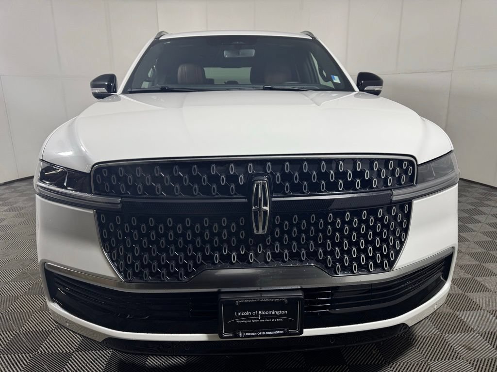 New 2026 Lincoln Navigator Reserve AWD/4WD image 8