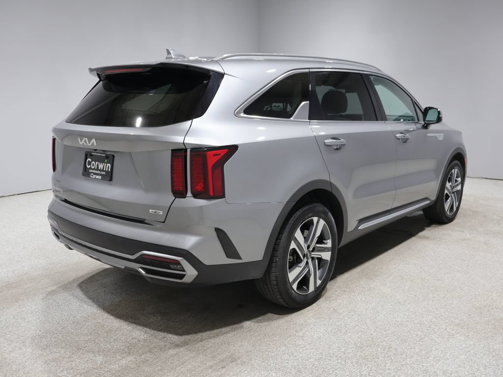 Used 2023 Kia Sorento EX AWD/4WD image 2