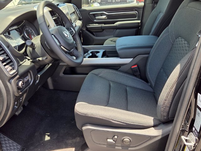 New 2026 RAM 1500 Big Horn AWD/4WD image 4