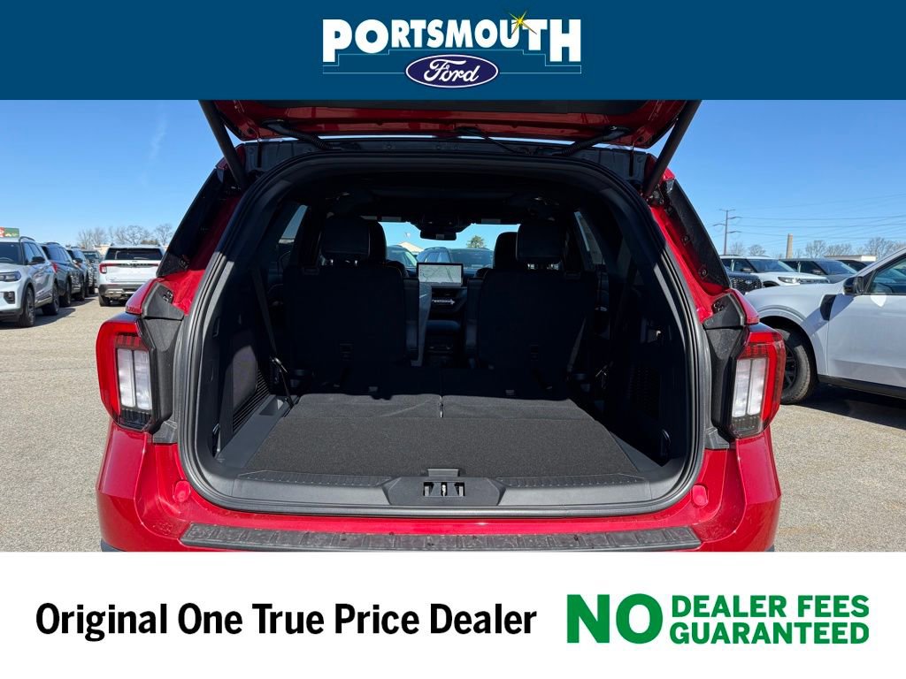 New 2026 Ford Explorer ST-Line w/ ST-Line Street Pack image 14