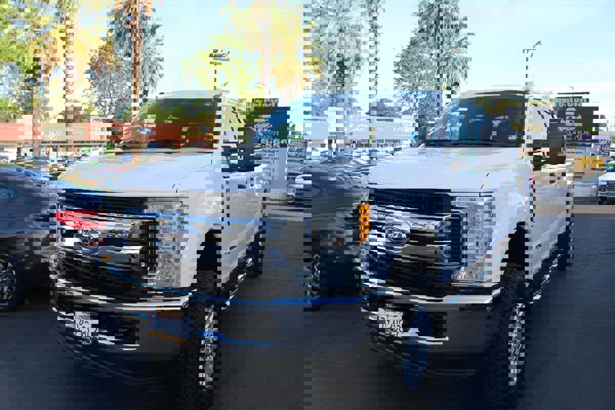 Used 2017 Ford F250 XLT image 4