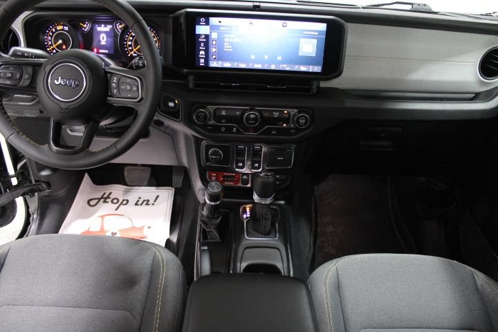 Used 2024 Jeep Wrangler Sport AWD/4WD image 2