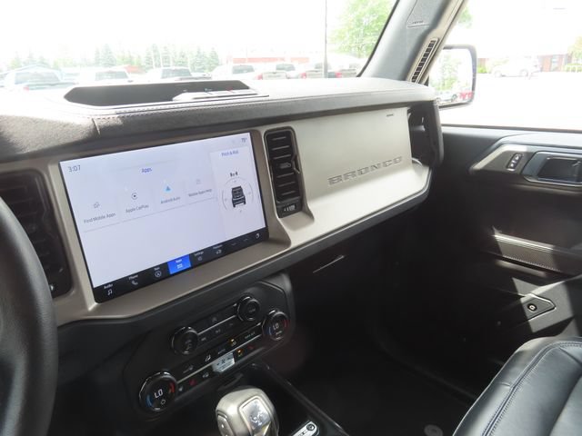 Used 2025 Ford Bronco Outer Banks AWD/4WD image 34