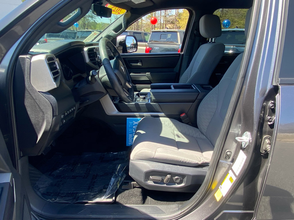 Used 2025 Toyota Tundra SR5 w/ SR5 Convenience Package image 5