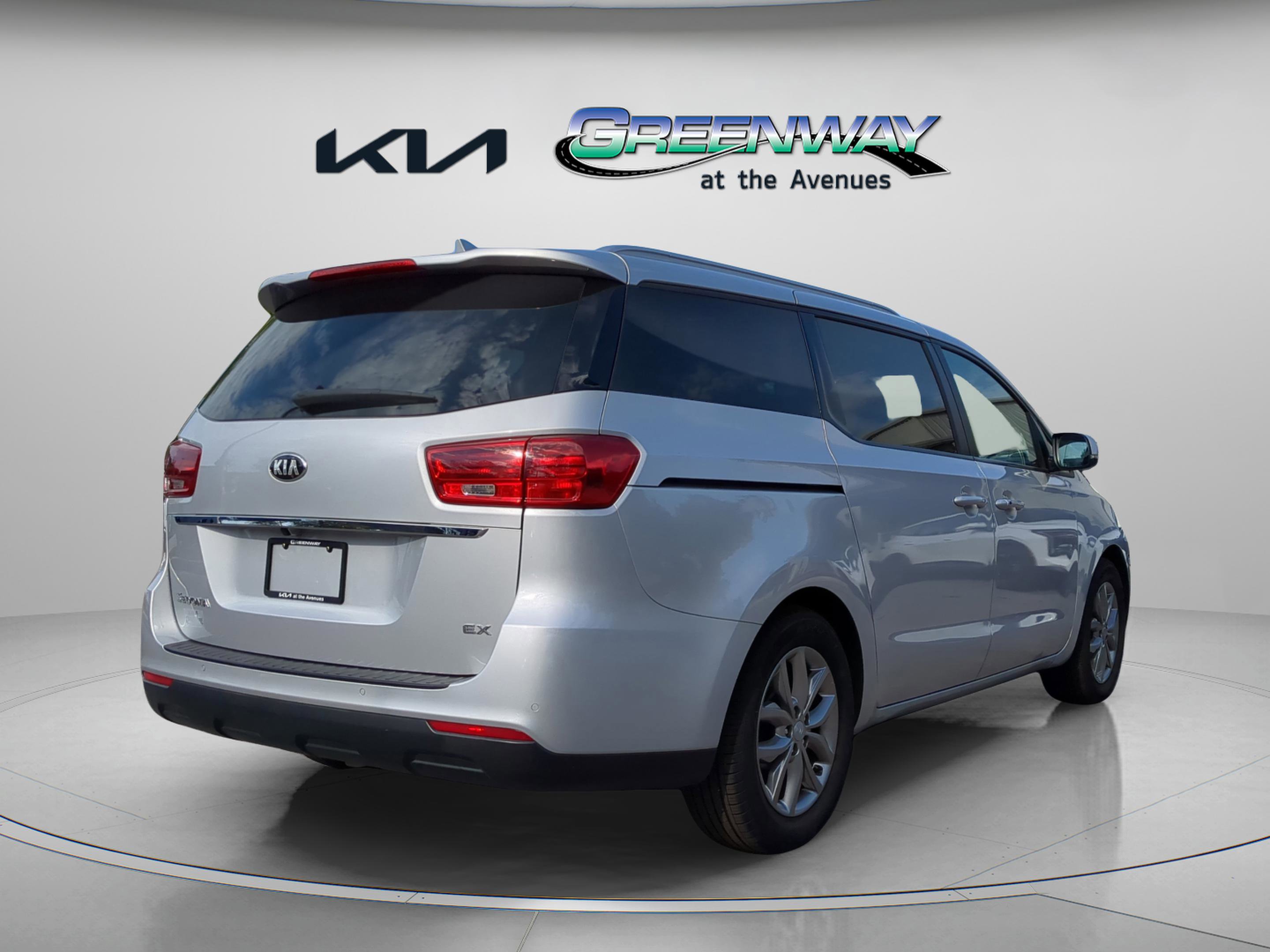 Used 2020 Kia Sedona EX FWD image 6