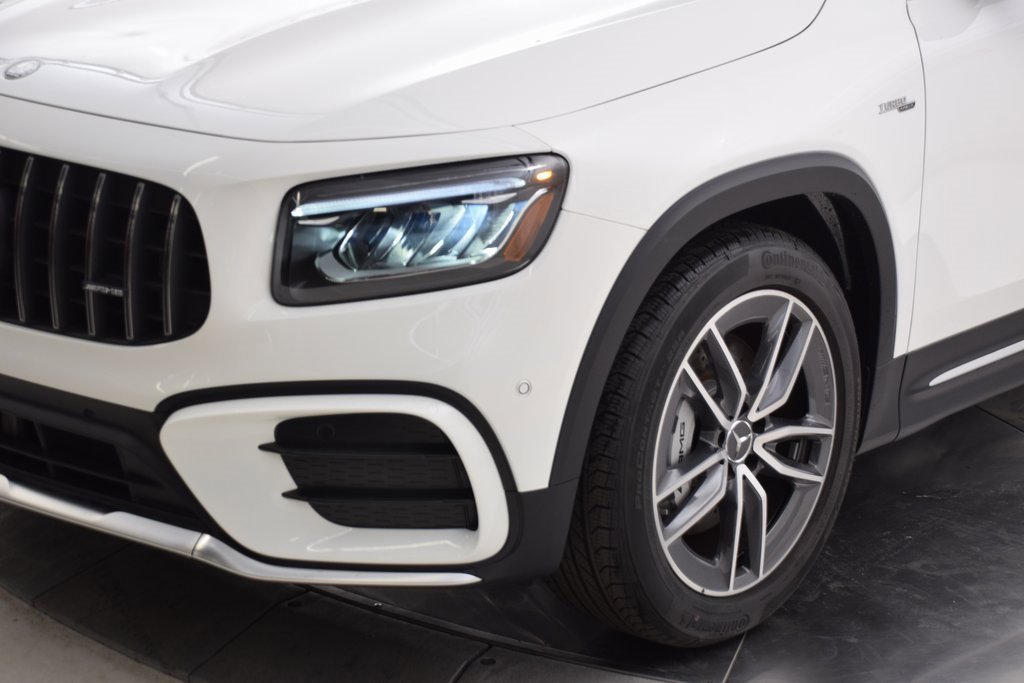 New 2025 Mercedes-Benz GLB 35 AMG 4MATIC image 10