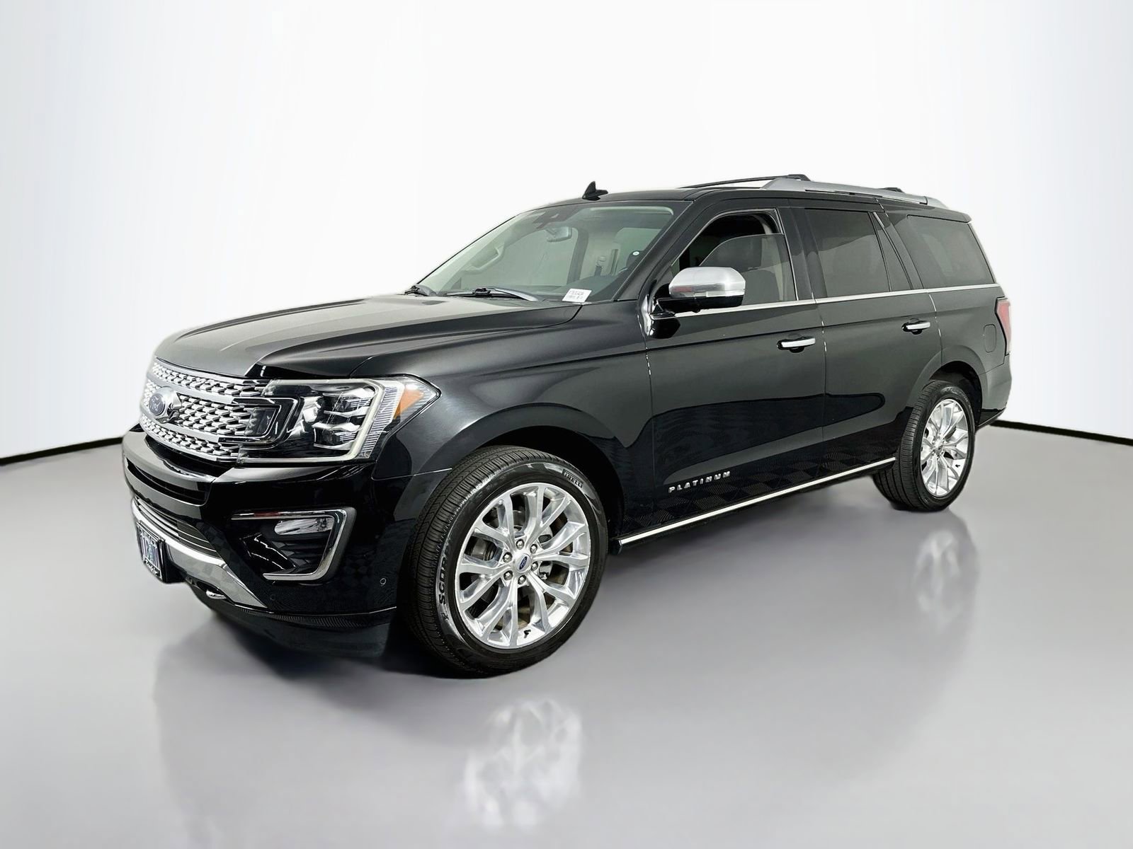 Used 2018 Ford Expedition Platinum AWD/4WD image 3