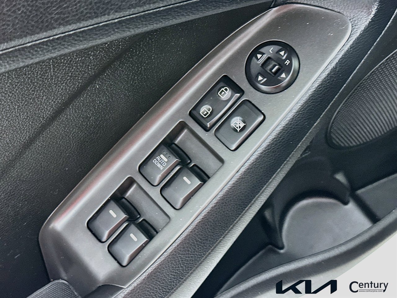 Used 2018 Kia Forte LX w/ LX Popular Package FWD image 17