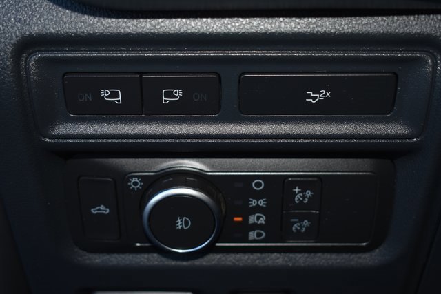 Used 2022 Ford F150 Lariat w/ Equipment Group 502A High image 18