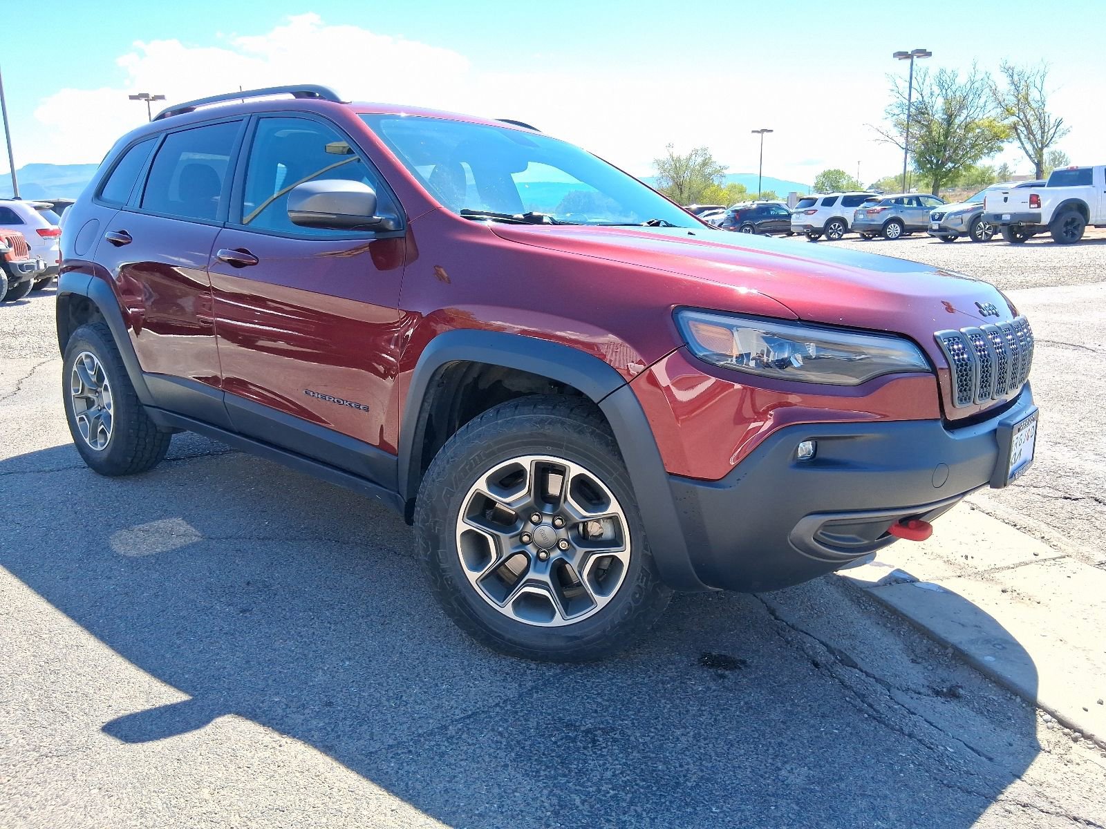 Used 2020 Jeep Cherokee Trailhawk w/ Cold Weather Group AWD/4WD image 4