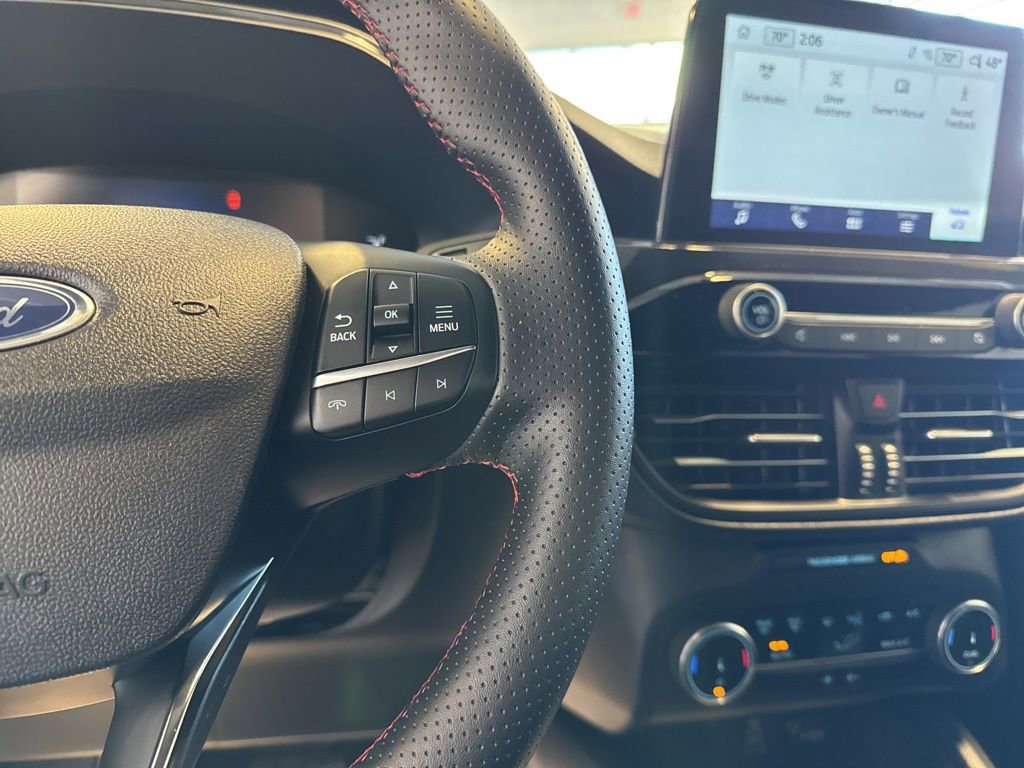 Used 2025 Ford Escape ST-Line image 18