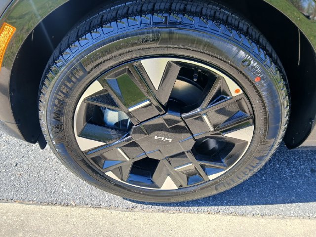 New 2026 Kia Sportage SX FWD image 4